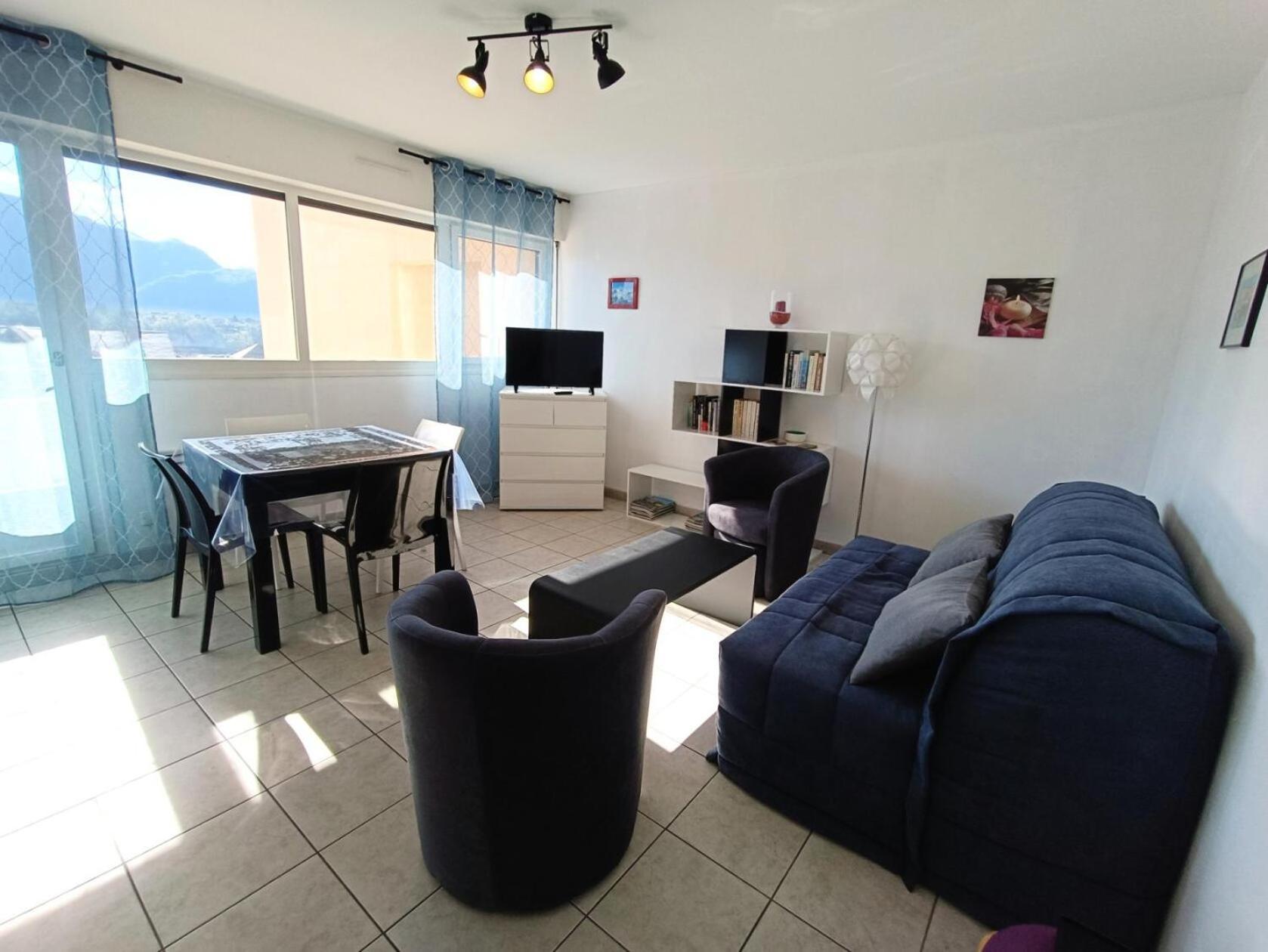 Apartment Saint Christophe - Traversant, Agreable Et Lumineux A 2 Pas De La Cure ! Mae-7244 *
