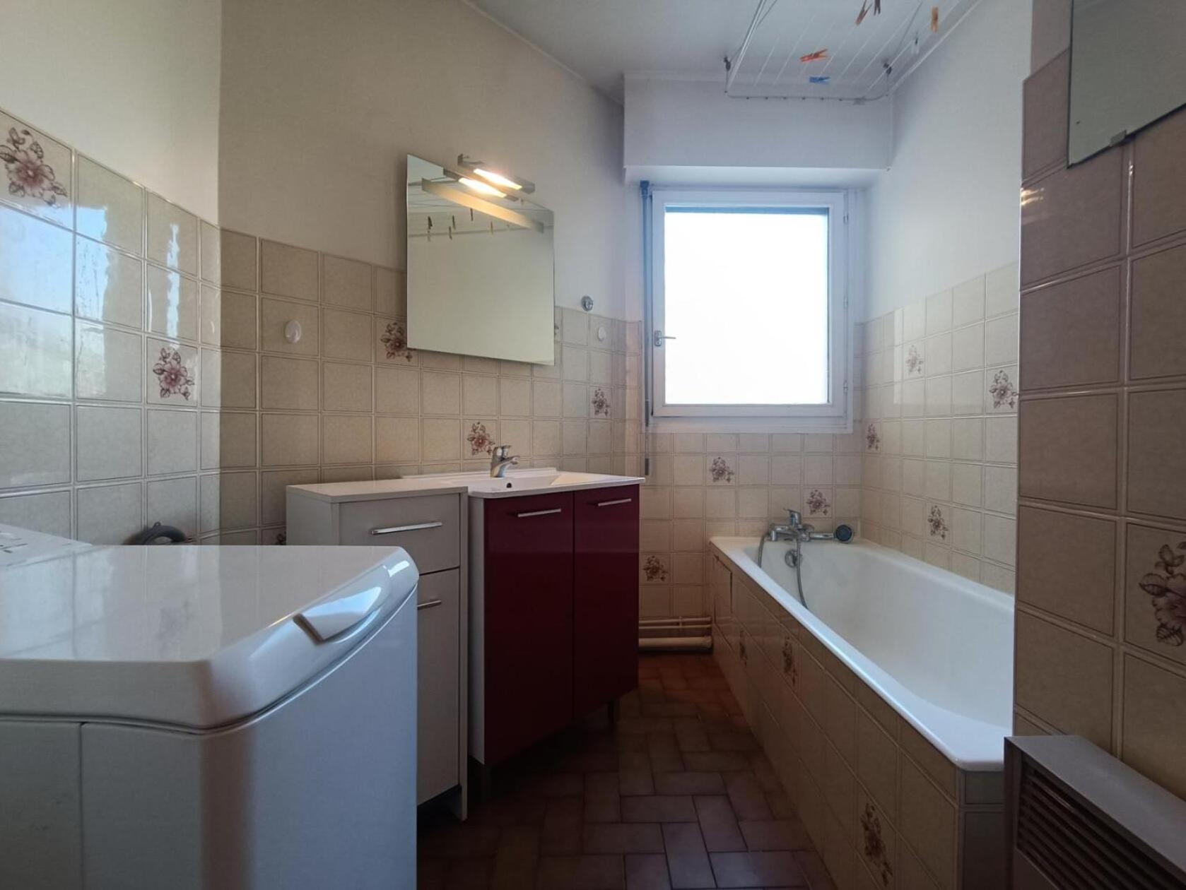 Saint Christophe - Traversant, Agreable Et Lumineux A 2 Pas De La Cure ! Mae-7244 * Aix-les-Bains